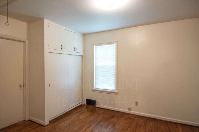 Foto del edificio - 2-Bedroom Duplex