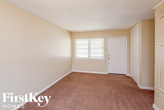 Building Photo - 1480 Patterson St