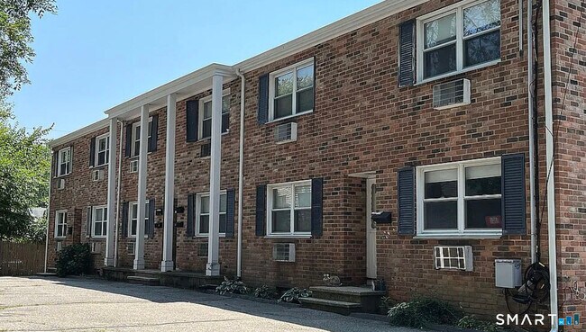 Building Photo - 9 Windell Pl