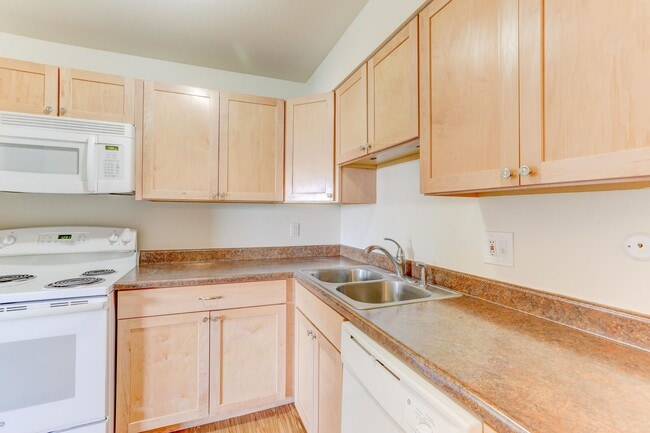 2BD 2BA - 940 SF - Union Square Apartments