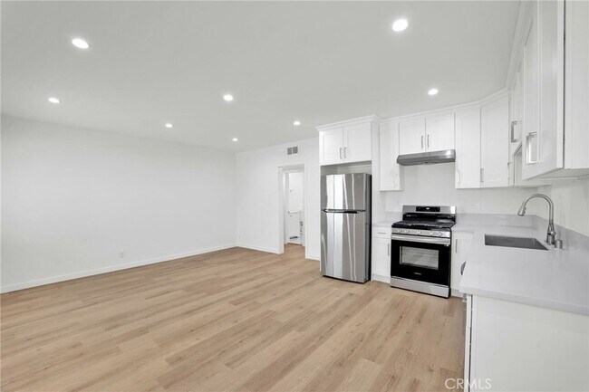 Foto del edificio - 13018 Valleyheart Dr