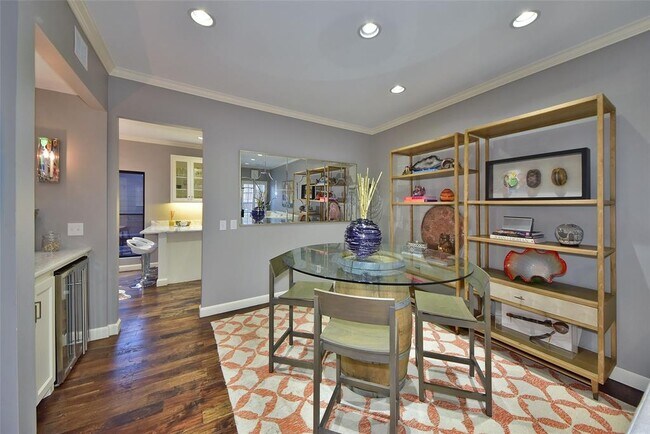 Foto del edificio - 6204 Waterford Blvd