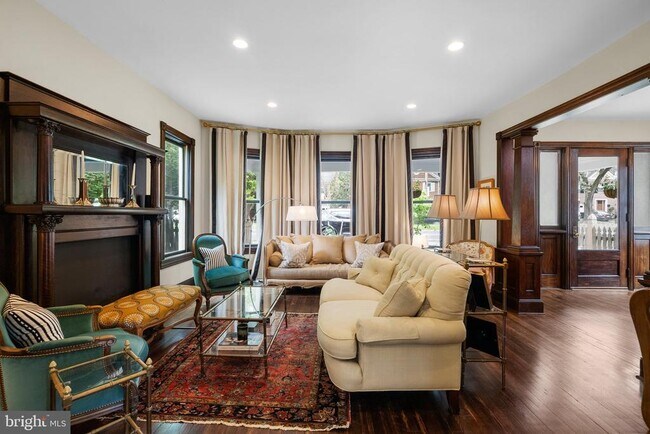 Foto del edificio - 5746 MacArthur Blvd NW