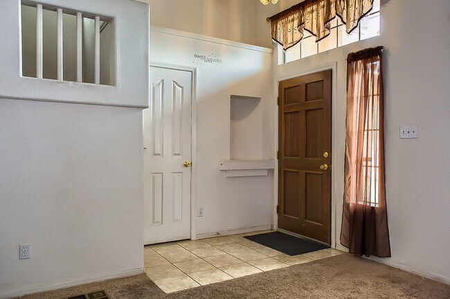 Foto del edificio - 401 Santorini Ct