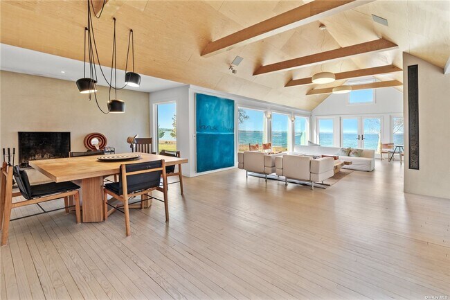 Foto del edificio - 4 N Shore Rd