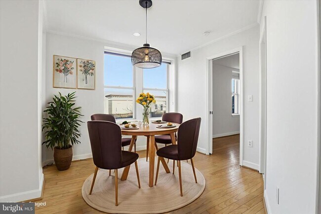 Foto del edificio - 1801 Calvert St NW