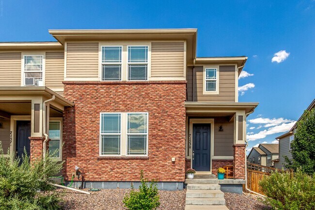 Building Photo - Beautiful Castle Pines Townhome