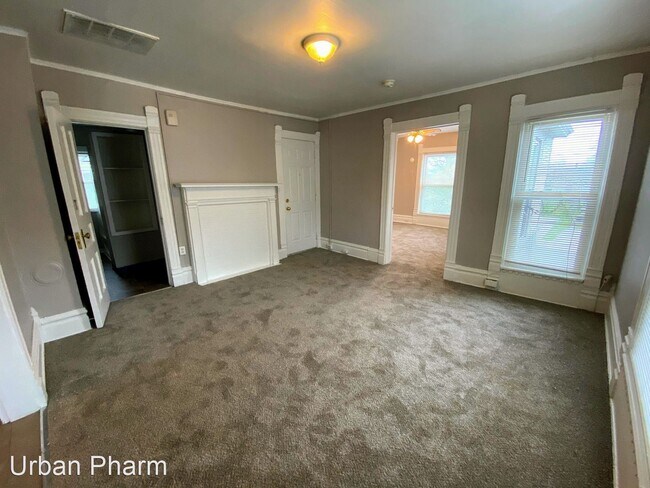 Building Photo - 1054 Lafayette Ave SE