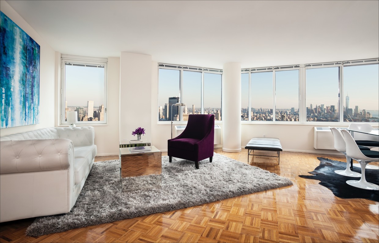 Primary Photo - 650 W 42nd St
