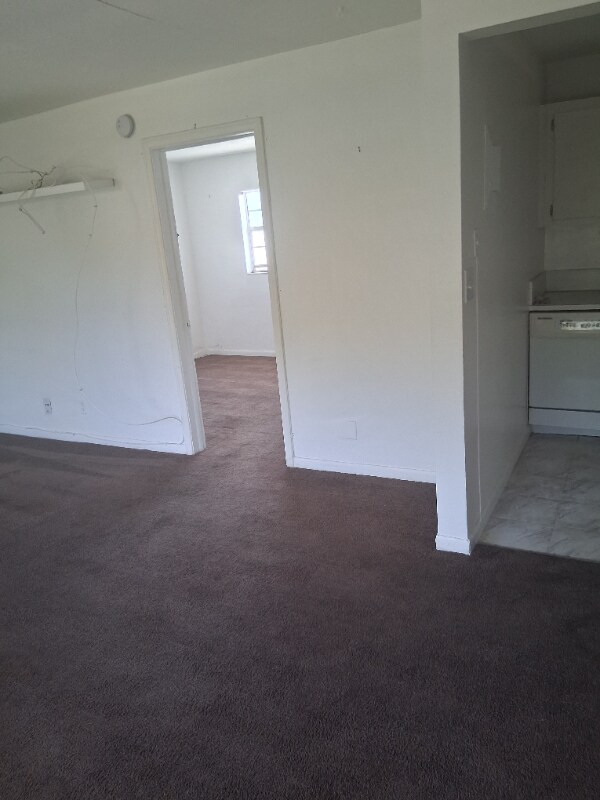 Foto del edificio - 604 SE 14th Ct