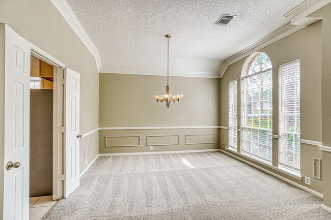 Building Photo - 4022 N Dawn Cypress Ct