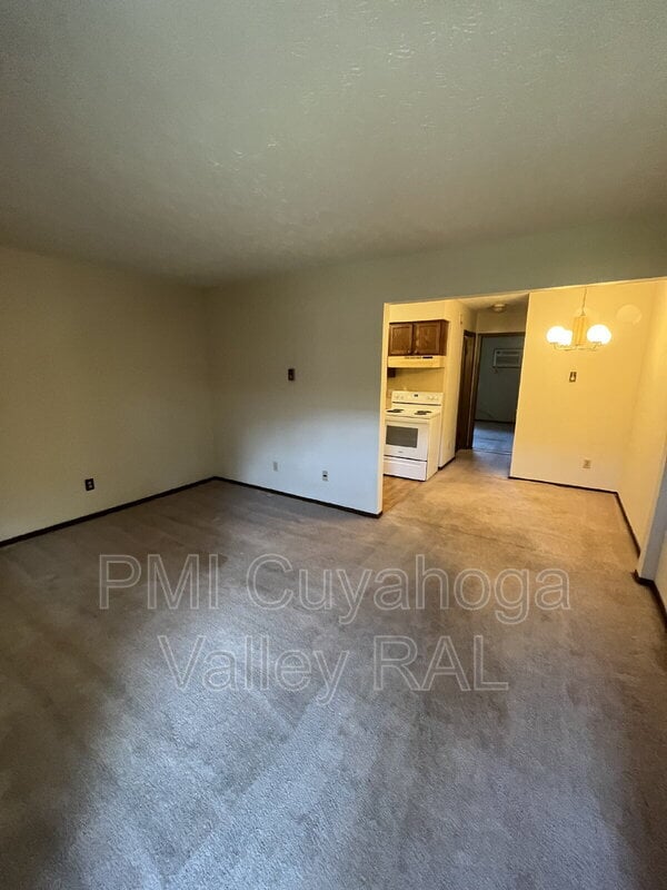 Building Photo - 1757 S Arlington St