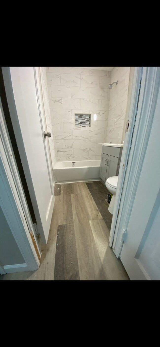 Building Photo - 113 Rutledge Ave