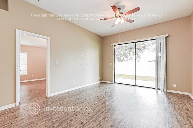 Foto del edificio - 3619 Briar Run Dr