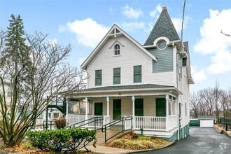 Building Photo - 92 S Highland Ave