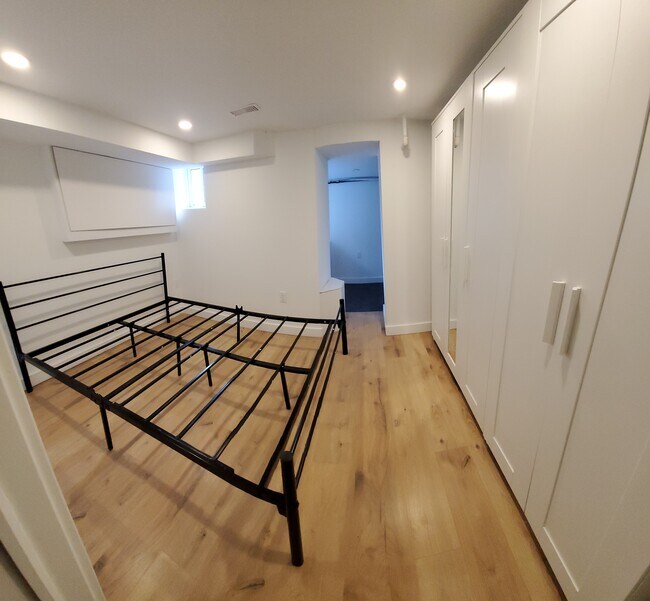 Building Photo - 103 Campbell Av