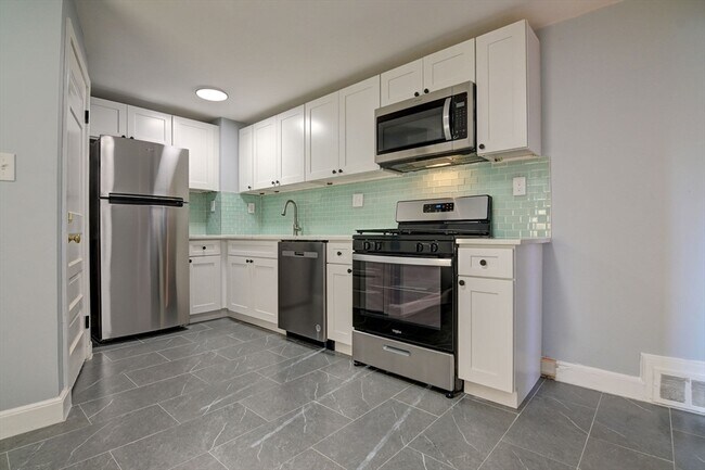 Foto del edificio - 23 Langley Cir