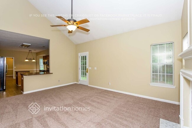 Foto del edificio - 1327 Yorkshire Pl NW