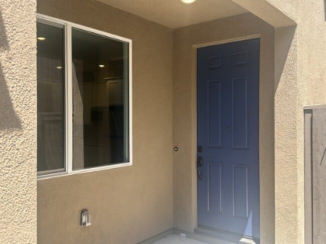 Building Photo - 8940 Da Capo Wy