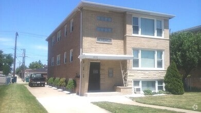 Building Photo - 6134 W 79th St