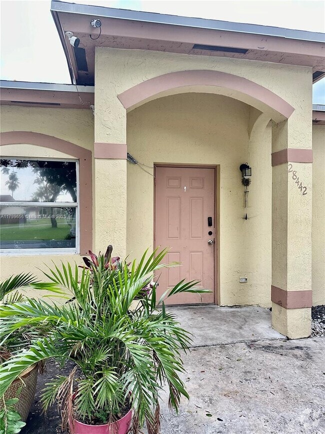 Building Photo - 28442 SW 141st Pl