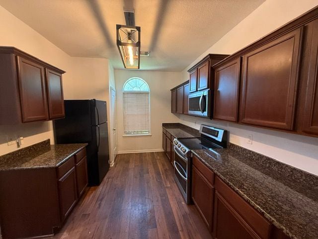 Building Photo - 17335 Osprey Forest Dr