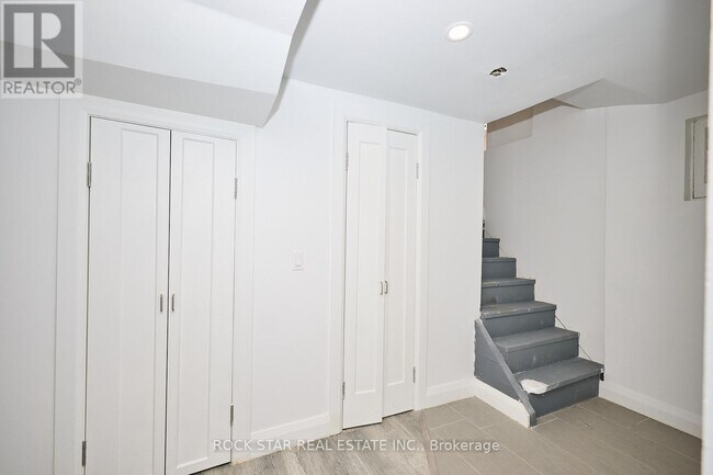 Building Photo - 65 Almond St