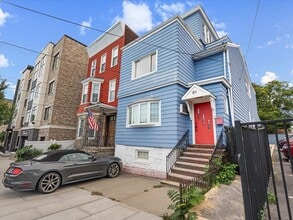 Building Photo - 811 Palisade Ave