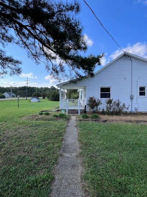 Building Photo - 12187 General Mahone Hwy