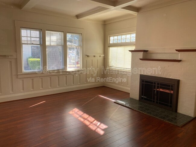 Foto del edificio - 178 Central Ave