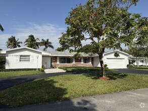 Building Photo - 13790 SW 80th Ave