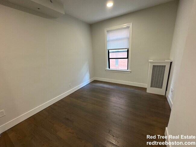 Foto del edificio - 270 Newbury St