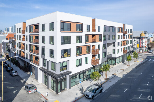 Alternate Exterior - 1288 Howard St