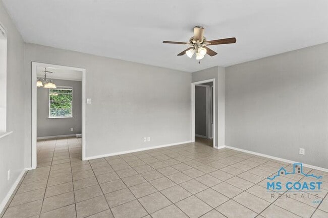 Building Photo - 1521 Broad Avenue