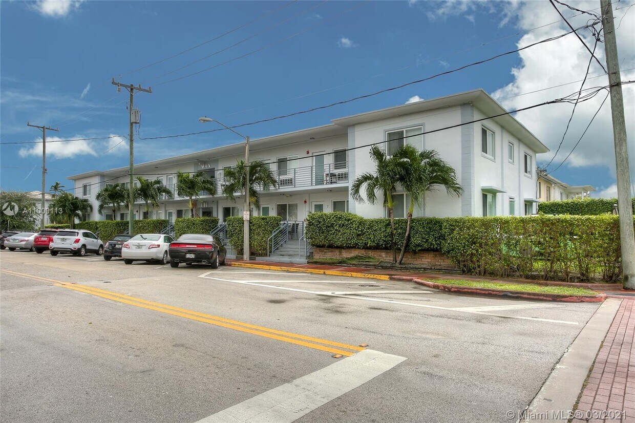 Foto principal - 610 74th St