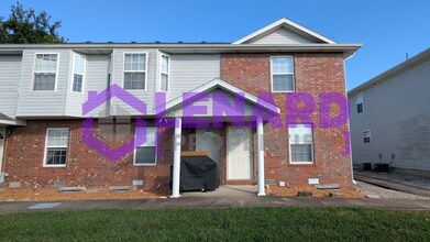 Building Photo - 5791-5797 N Orange Ln