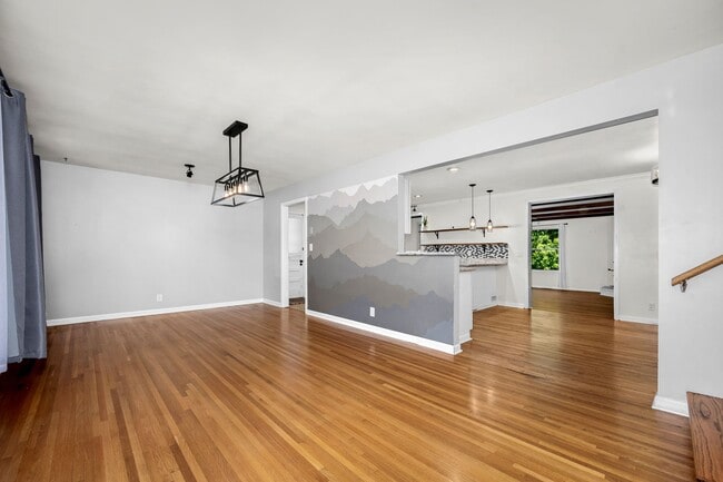 Building Photo - 4812 E Longdale Dr