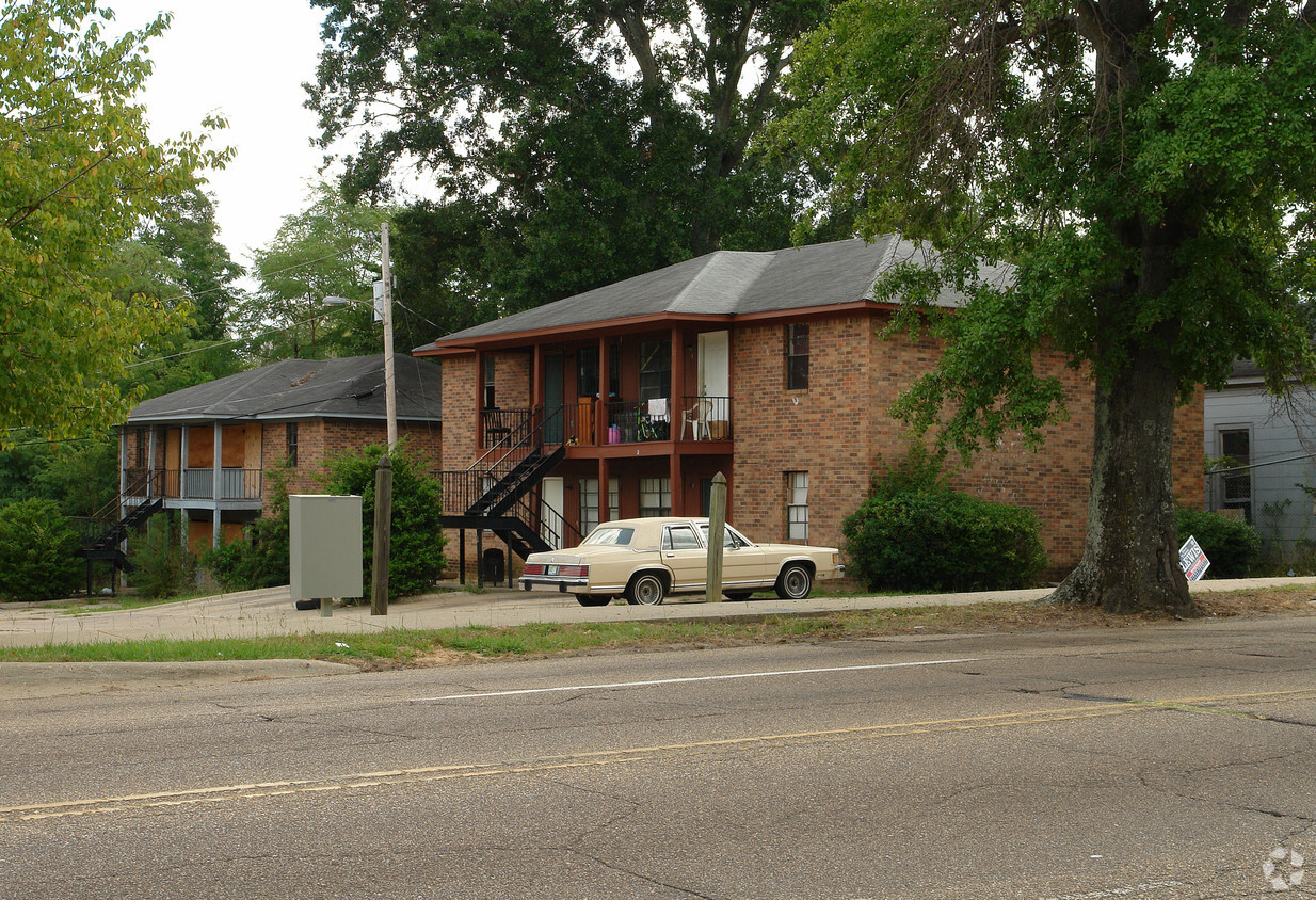 Building Photo - 1550 W Capitol St