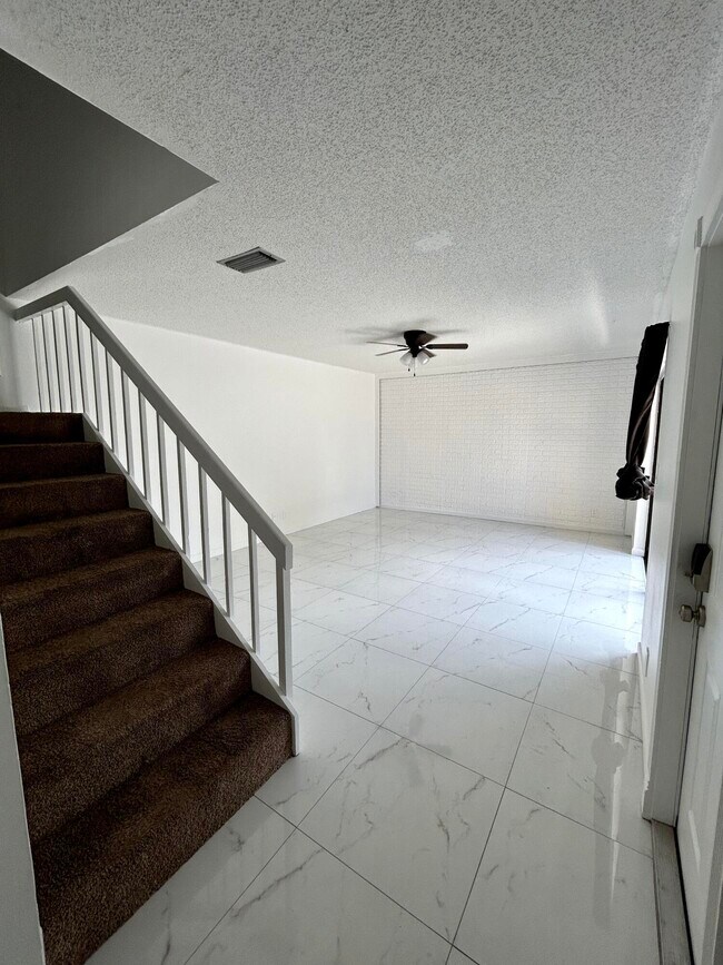 Foto del edificio - 4606 Cherry Rd