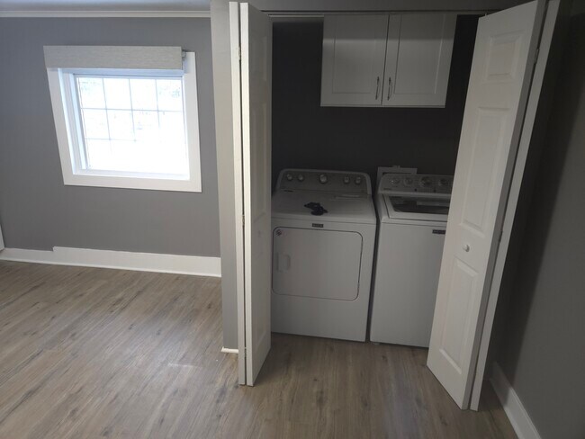 Foto del edificio - 10906 N Woodstock St