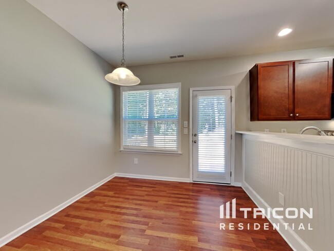 Building Photo - 450 Cross Link Drive Angier NC