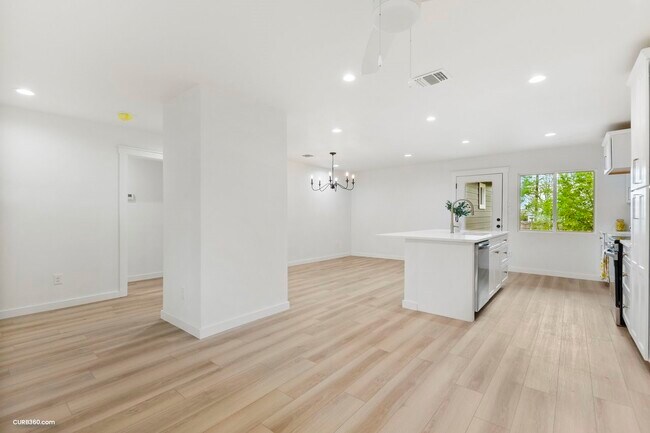 Foto del edificio - 381 Perryman St