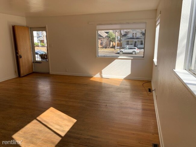 Building Photo - 1117 Remington St