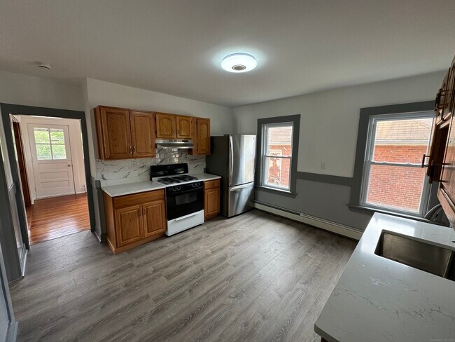 Foto del edificio - 226 New Britain Rd