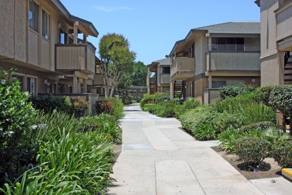 Foto del edificio - Tustin Gardens