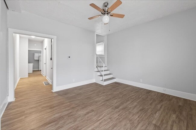 Photo - 1135 S Richland St Townhome