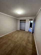 Building Photo - 6401 Fifth Ave