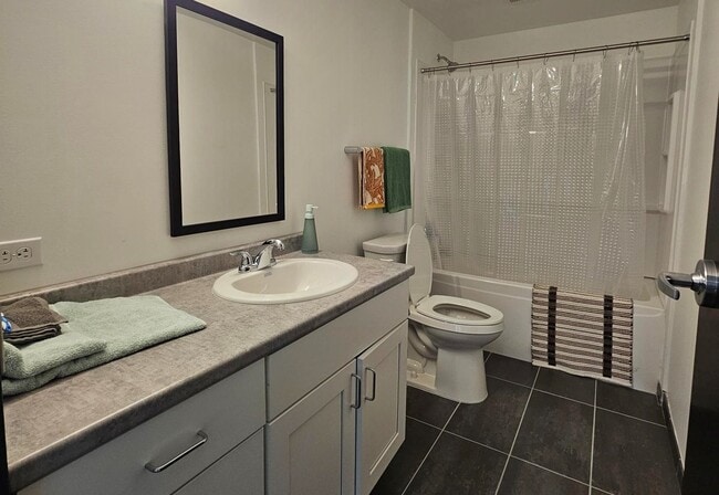 Building Photo - Clyde Street Apartments