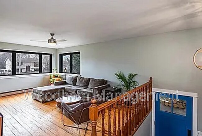 Foto del edificio - 87 Arrowwood Dr
