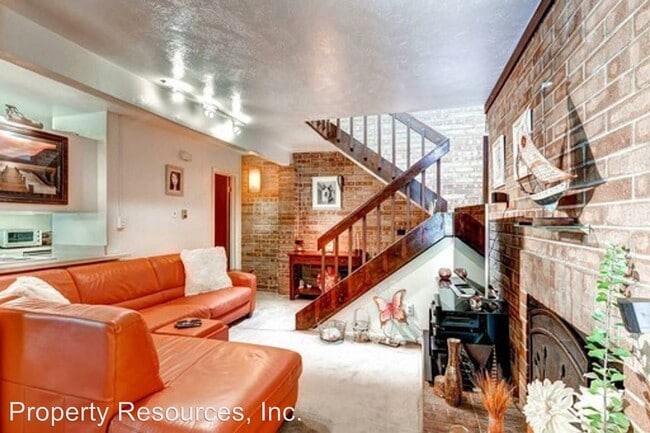 Building Photo - 1260 Kalmia Ave